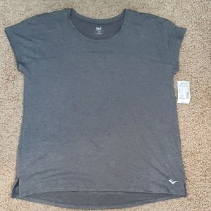 Brand new Everlast Activewear shirt size XL
